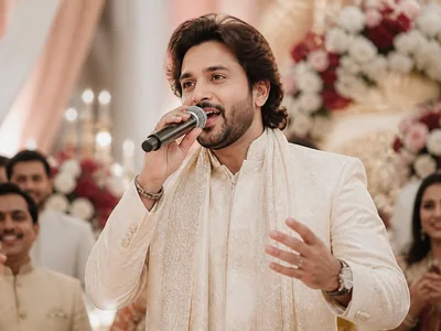 Bollywood Singer wedding service visual — Kochi